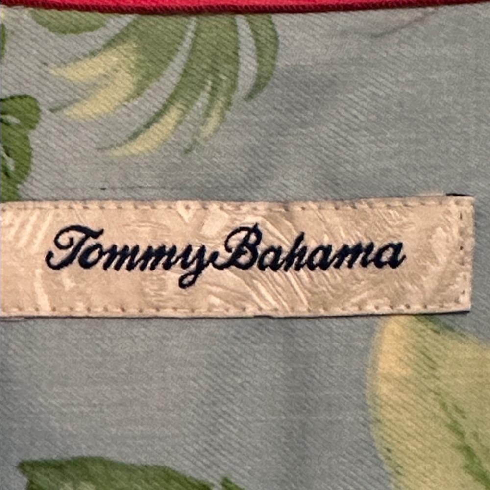 TOMMY BAHAMA NWT Silk Hawaiian Print Mens Button Short Sleeve Shirt Size S - Picture 5 of 15